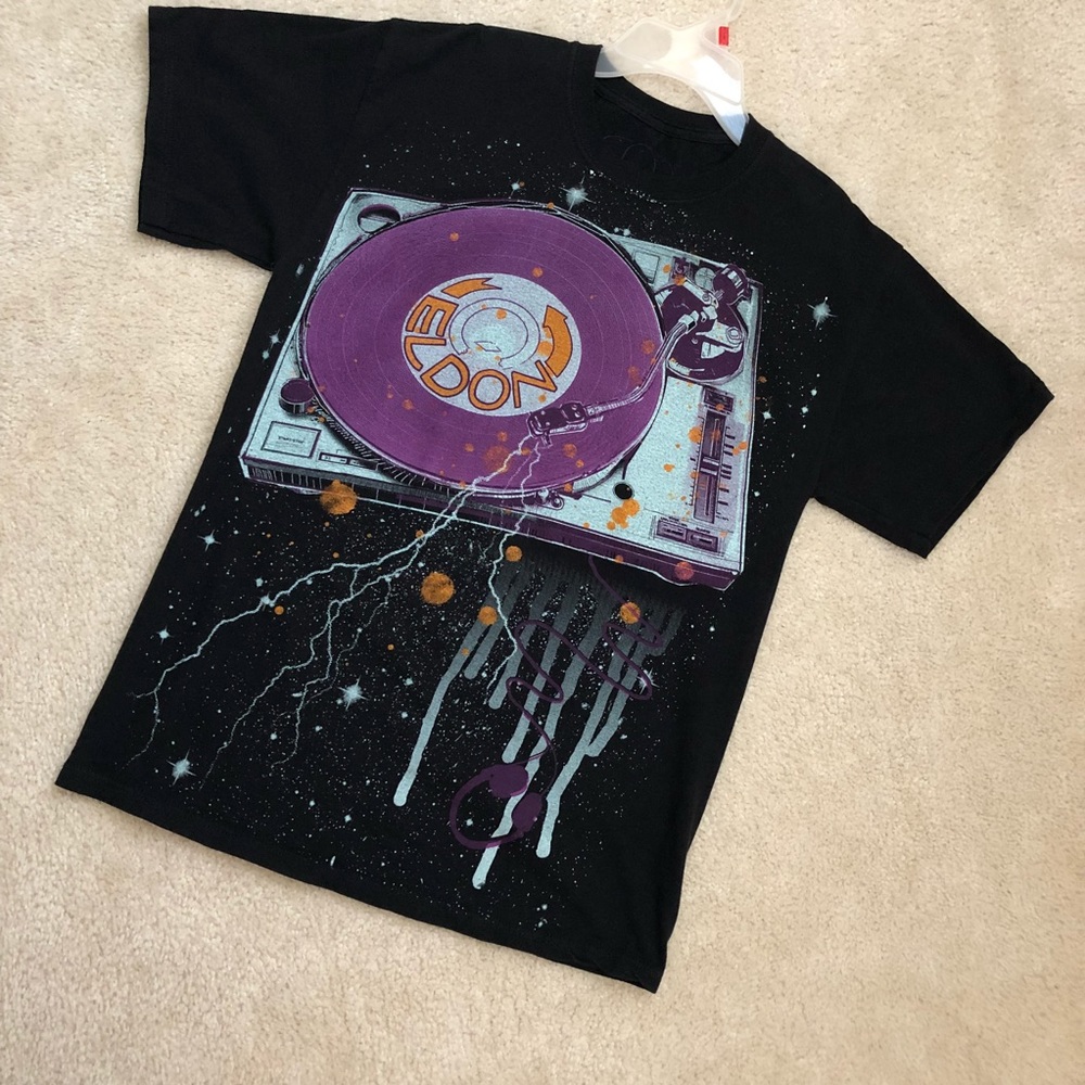 Eldon Turn table Graphic Tee